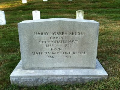 Headstone Front of Harry Reuse. Arlington National Cemetery.