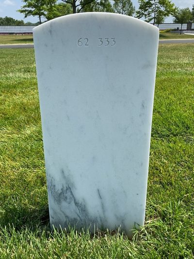 Headstone Back of Harold Edward Pulvermacher. Arlington National Cemetery.