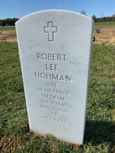 Headstone Front of Robert Lee Hohman. Arlington National Cemetery.