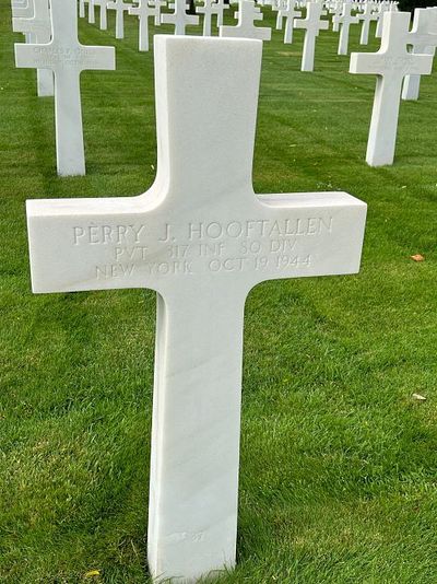 Perry James Hooftallen