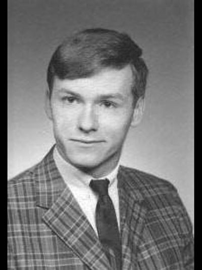 Richard W Littleton
