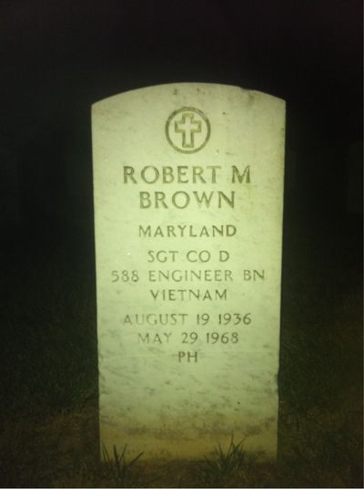 Headstone Front of Robert Maurice Brown. Arlington National Cemetery.