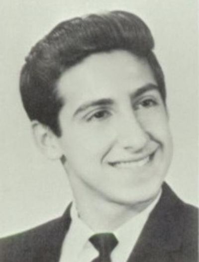 Richard E Saldana