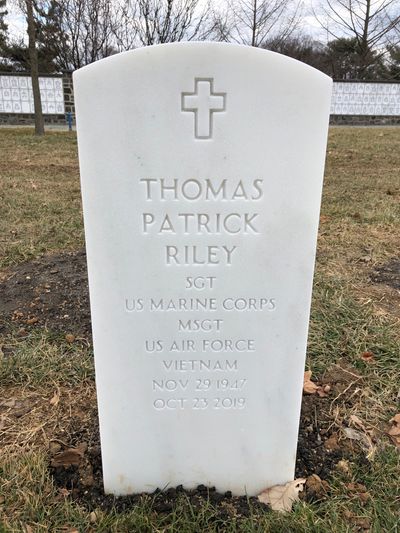 Headstone Front of Thomas P Riley. Arlington National Cemetery.