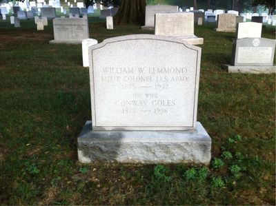 Headstone Front of Conway Lemmond. Arlington National Cemetery.