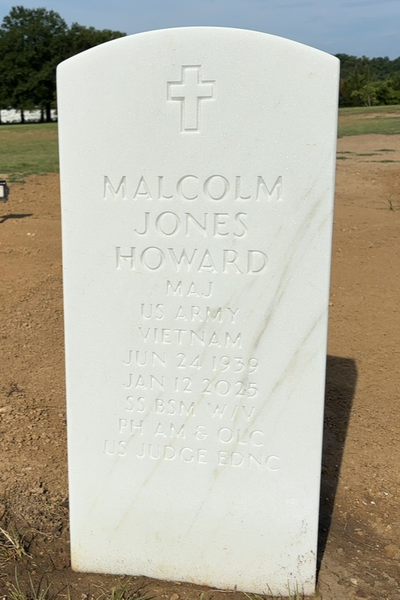 Headstone Front of Malcolm Howard. Arlington National Cemetery.