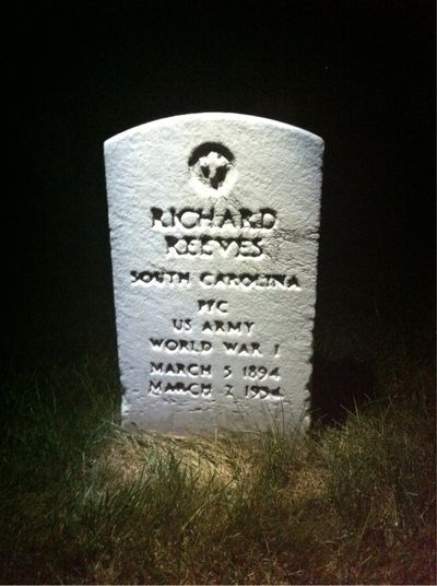 Headstone Front of Richard Reeves. Arlington National Cemetery.