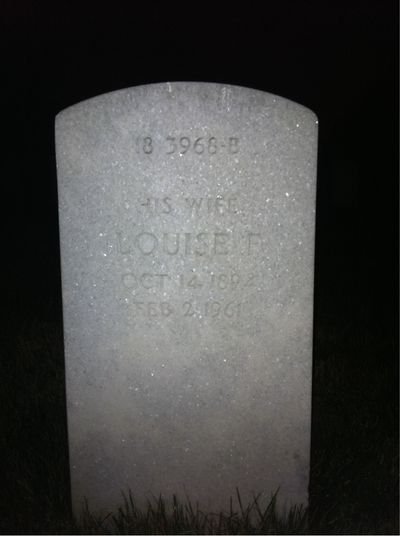 Headstone Back of Ivan William Thompson. Arlington National Cemetery.