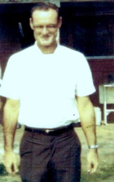 Leslie Eugene Murray