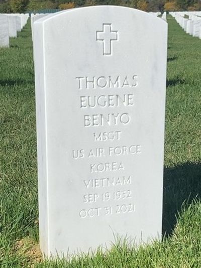 Thomas Benyo — Headstone Front