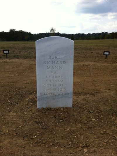 Headstone Front of Burt Richard Mann. Arlington National Cemetery.