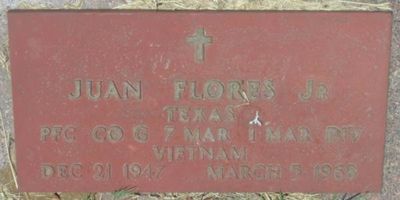 Juan Flores JR
