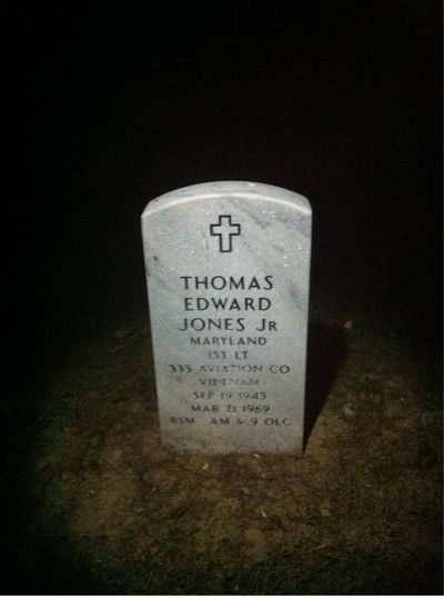 Headstone Front of Thomas Edward Jones JR. Arlington National Cemetery.