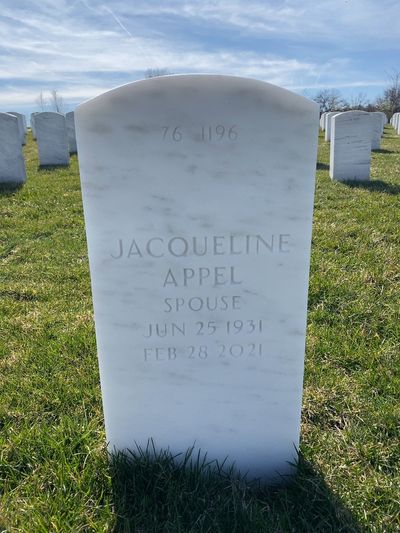 Warren Anderson — Headstone Back