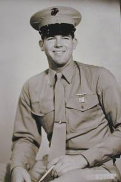 Leo B Buckholdt