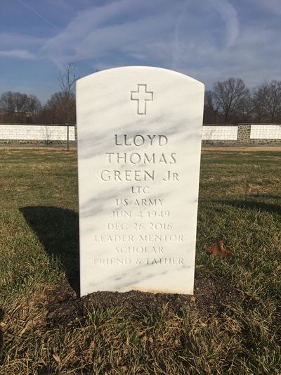 Headstone Front of Lloyd Green. Arlington National Cemetery.