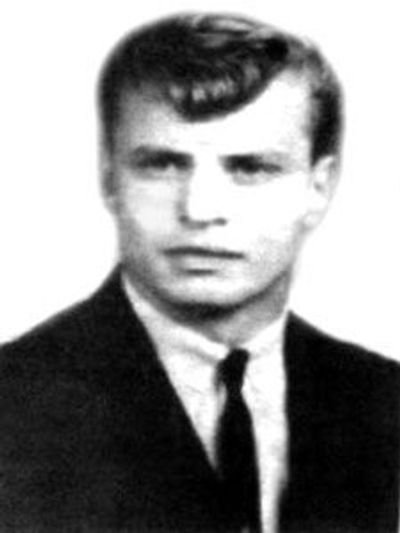 David L Pearson