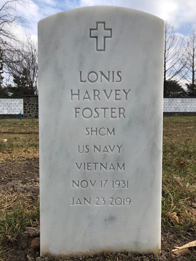 Headstone Front of Lonis Harvey Foster. Arlington National Cemetery.