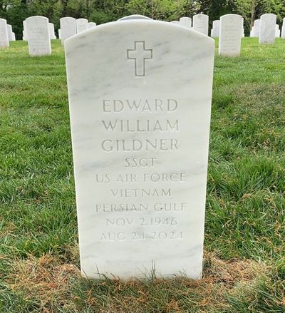 Headstone Front of Edward Gildner. Arlington National Cemetery.