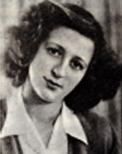 Adela Roznes