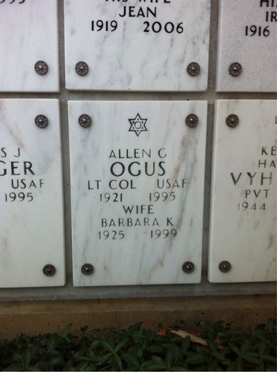 Headstone Front of Allen G Ogus. Arlington National Cemetery.