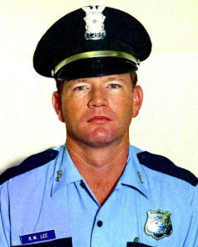 Robert Wayne Lee