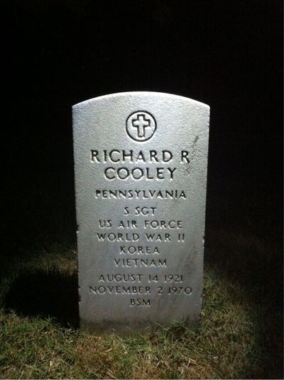 Headstone Front of Richard Raymond Cooley. Arlington National Cemetery.