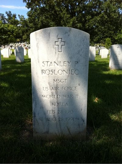 Headstone Front of Stanley Peter Rosloniec. Arlington National Cemetery.