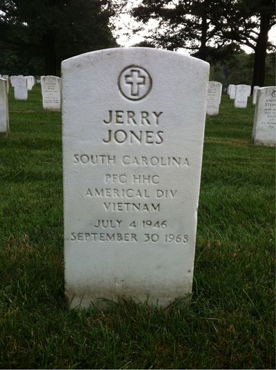 Headstone Front of Jerry Jones. Arlington National Cemetery.